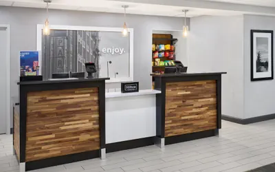 Photo 5 - Hampton Inn & Suites Parsippany/North