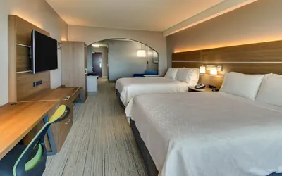 Photo 5 - Holiday Inn Express & Suites Columbus – Fort Benning Maingate by IHG