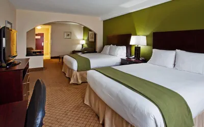 Photo 3 - Holiday Inn Express & Suites Columbus – Fort Benning Maingate by IHG
