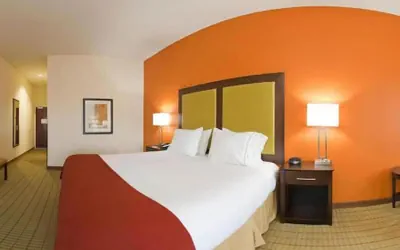 Photo 3 - Holiday Inn Express Hotel & Suites FLORENCE NORTHEAST by IHG