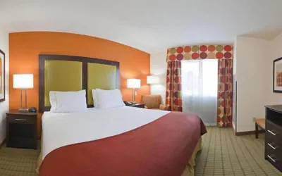 Photo 4 - Holiday Inn Express Hotel & Suites FLORENCE NORTHEAST by IHG