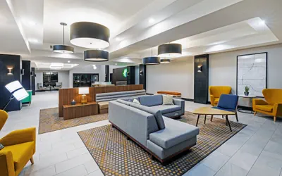 Photo 2 - Holiday Inn Hotel & Suites Tulsa South by IHG