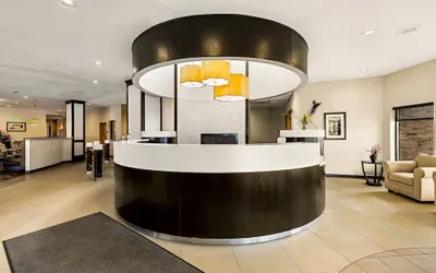 Photo 2 - Sonesta Essential Indianapolis Airport