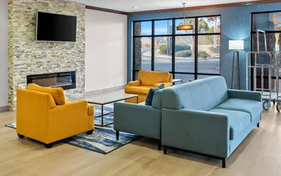 Photo 5 - Comfort Suites Simpsonville - Greenville