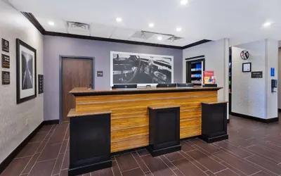 Photo 5 - Hampton Inn & Suites Flint/Grand Blanc