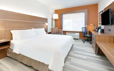 Photo 3 - Holiday Inn Express Mitchell by IHG