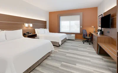 Photo 4 - Holiday Inn Express Mitchell by IHG
