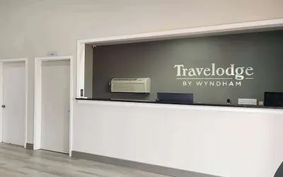 Photo 2 - Travelodge by Wyndham Kingsland GA