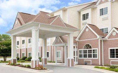 Photo 2 - Microtel Inn & Suites by Wyndham Greenville/University Medic