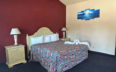 Photo 5 - Budget Inn