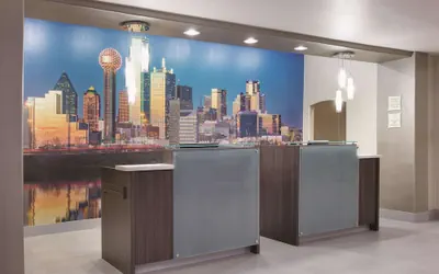 Photo 4 - La Quinta Inn & Suites by Wyndham Corsicana