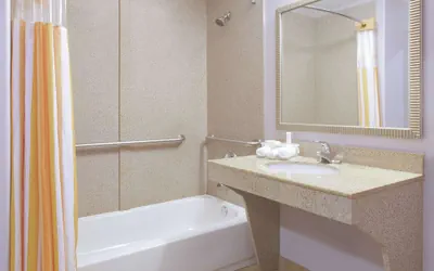 Photo 5 - La Quinta Inn & Suites by Wyndham Corsicana
