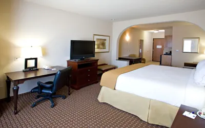 Photo 5 - Holiday Inn Express & Suites Kingsville by IHG