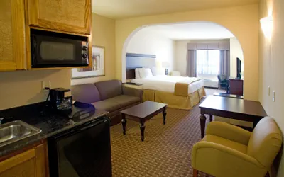 Photo 3 - Holiday Inn Express & Suites Kingsville by IHG