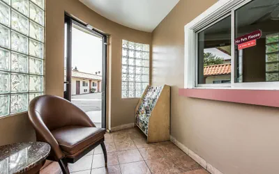 Photo 3 - Rodeway Inn Ventura Midtown