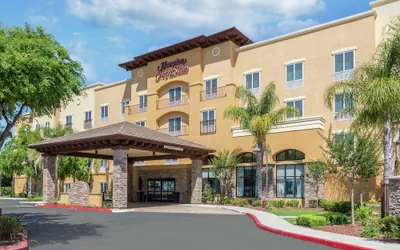 Photo 2 - Hampton Inn & Suites Lodi