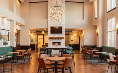 Photo 5 - Hampton Inn & Suites Boerne