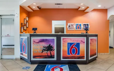Photo 4 - Motel 6 Canton, GA