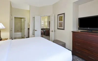 Photo 5 - Staybridge Suites Lansing - Okemos by IHG