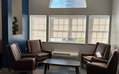 Photo 4 - Microtel Inn & Suites by Wyndham Baton Rouge Airport