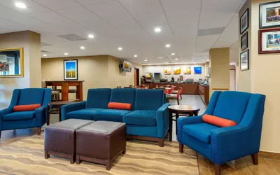 Photo 5 - Comfort Inn & Suites Montgomery Eastchase