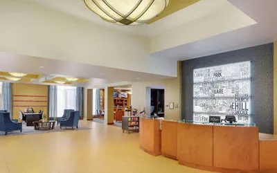 Photo 3 - DoubleTree by Hilton Richmond Airport