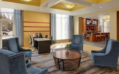 Photo 4 - DoubleTree by Hilton Richmond Airport