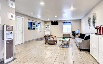 Photo 3 - Suburban Studios Westminster Denver North
