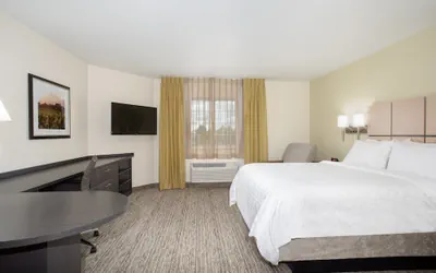 Photo 4 - Candlewood Suites Cheyenne by IHG