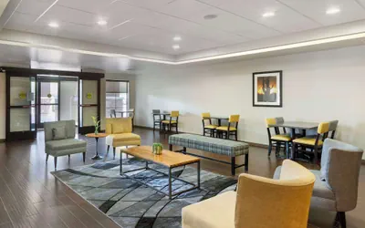 Photo 5 - Best Western Plus Surprise-Phoenix NW