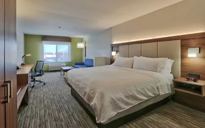 Photo 4 - Holiday Inn Express & Suites Albuquerque Historic Old Town by IHG