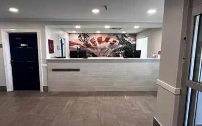 Photo 3 - Hawthorn Extended Stay by Wyndham Hobbs