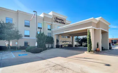 Photo 2 - Hampton Inn & Suites Fort Worth-Fossil Creek