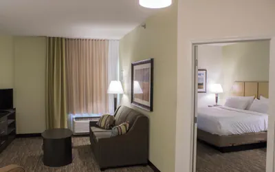 Photo 5 - Candlewood Suites Bismarck by IHG