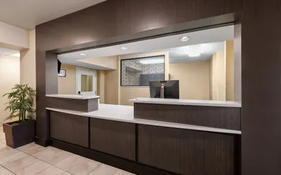 Photo 3 - Candlewood Suites Bismarck by IHG