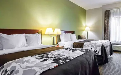 Photo 5 - Sleep Inn & Suites Hattiesburg North