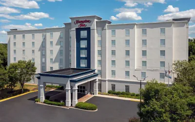 Photo 2 - Hampton Inn Petersburg-Southpark Mall
