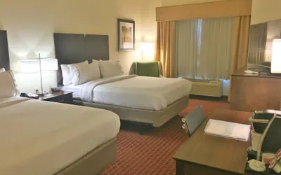 Photo 3 - Holiday Inn Express Defuniak Springs by IHG
