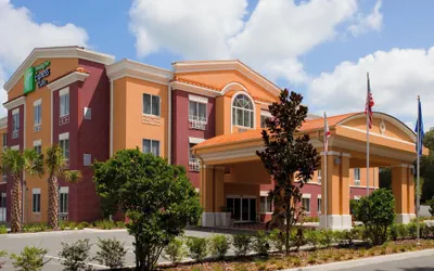 Photo 2 - Holiday Inn Express Hotel & Suites Brooksville by IHG