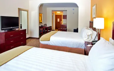 Photo 4 - Holiday Inn Express Hotel & Suites Brooksville by IHG