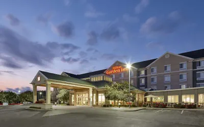 Photo 2 - Hilton Garden Inn Merrillville