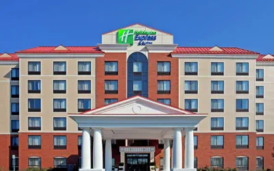 Photo 2 - Holiday Inn Express & Suites Albany Airport Area - Latham by IHG