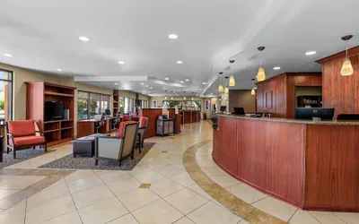 Photo 4 - Comfort Suites Vacaville-Napa Valley Area