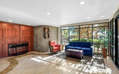 Photo 3 - Comfort Suites Vacaville-Napa Valley Area