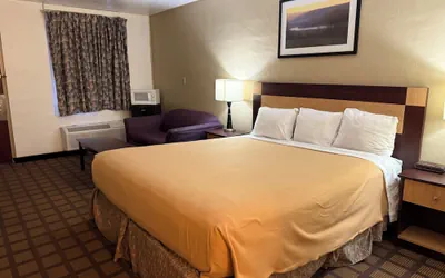 Photo 4 - Americas Best Value Inn Wendover