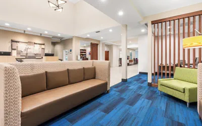 Holiday Inn Express & Suites Klamath Falls Central by IHG