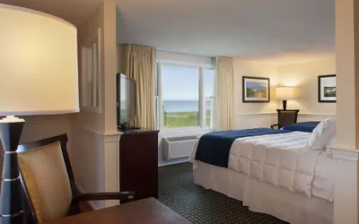 Photo 5 - Ocean Mist Beach Hotel & Suites