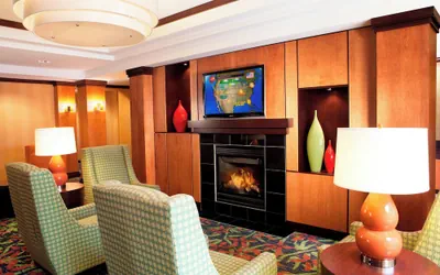 Photo 2 - Fairfield Inn & Suites by Marriott Des Moines Airport