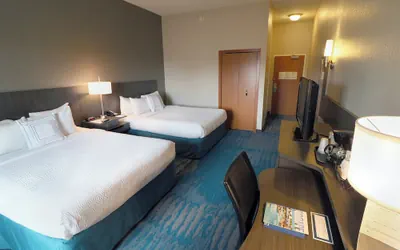 Photo 4 - Fairfield Inn & Suites by Marriott Des Moines Airport