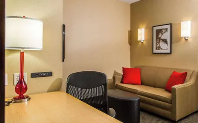 Photo 5 - Cambria Hotel Raleigh - Durham Airport